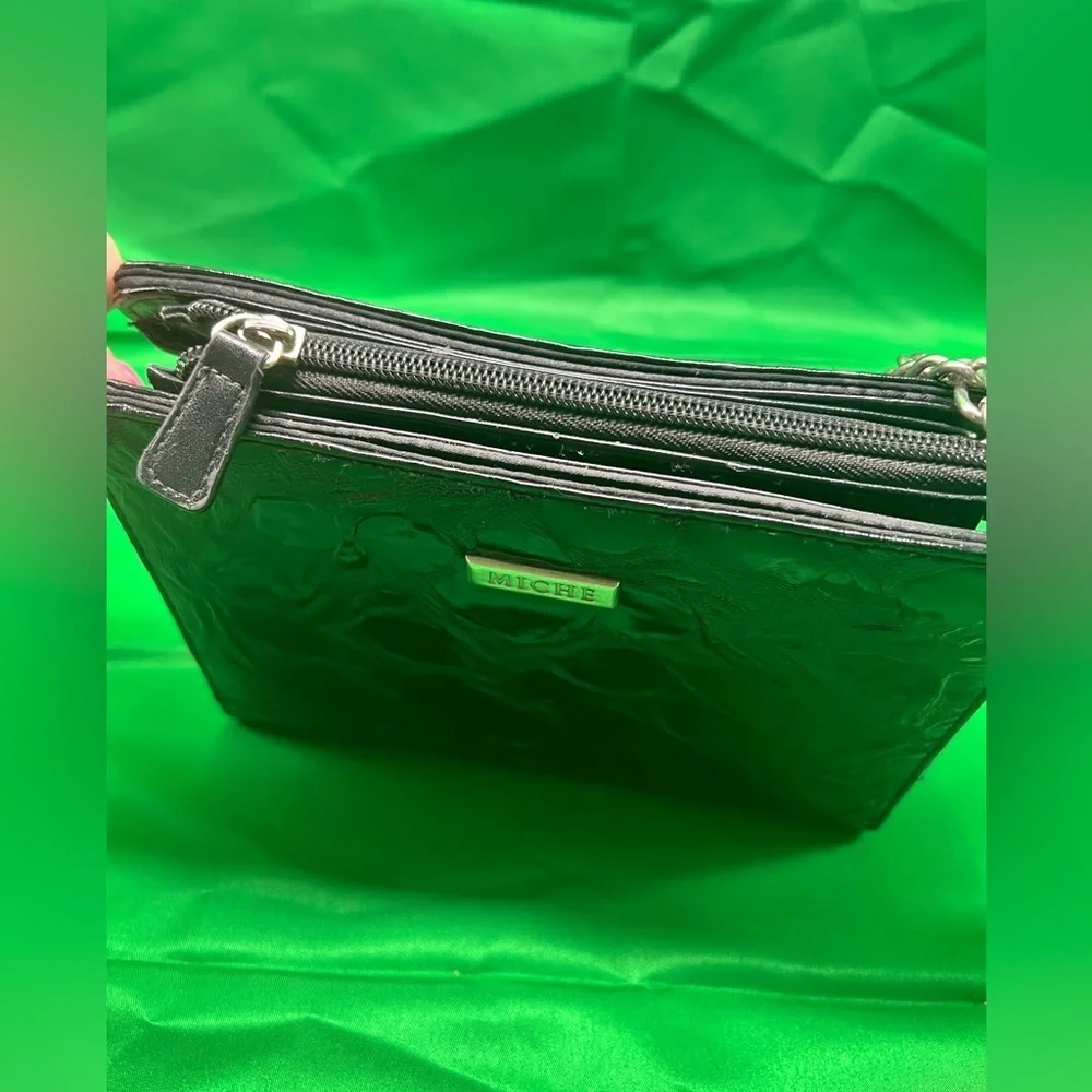 Miche Black Textured Clutch with Glossy Finish (P3)